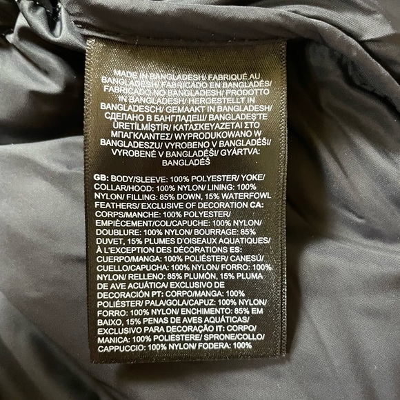 The North Face Women’s Printed Nuptse Down Jacket - Picture 8 of 13